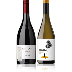 Corporate wine gift with note showing business wine gift etiquette